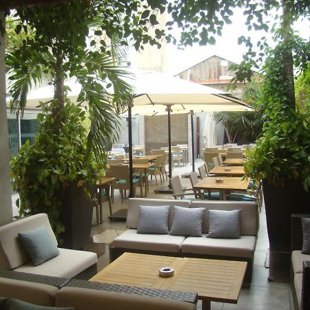 Hôtel&Restaurant Farid Dakar Exterior foto