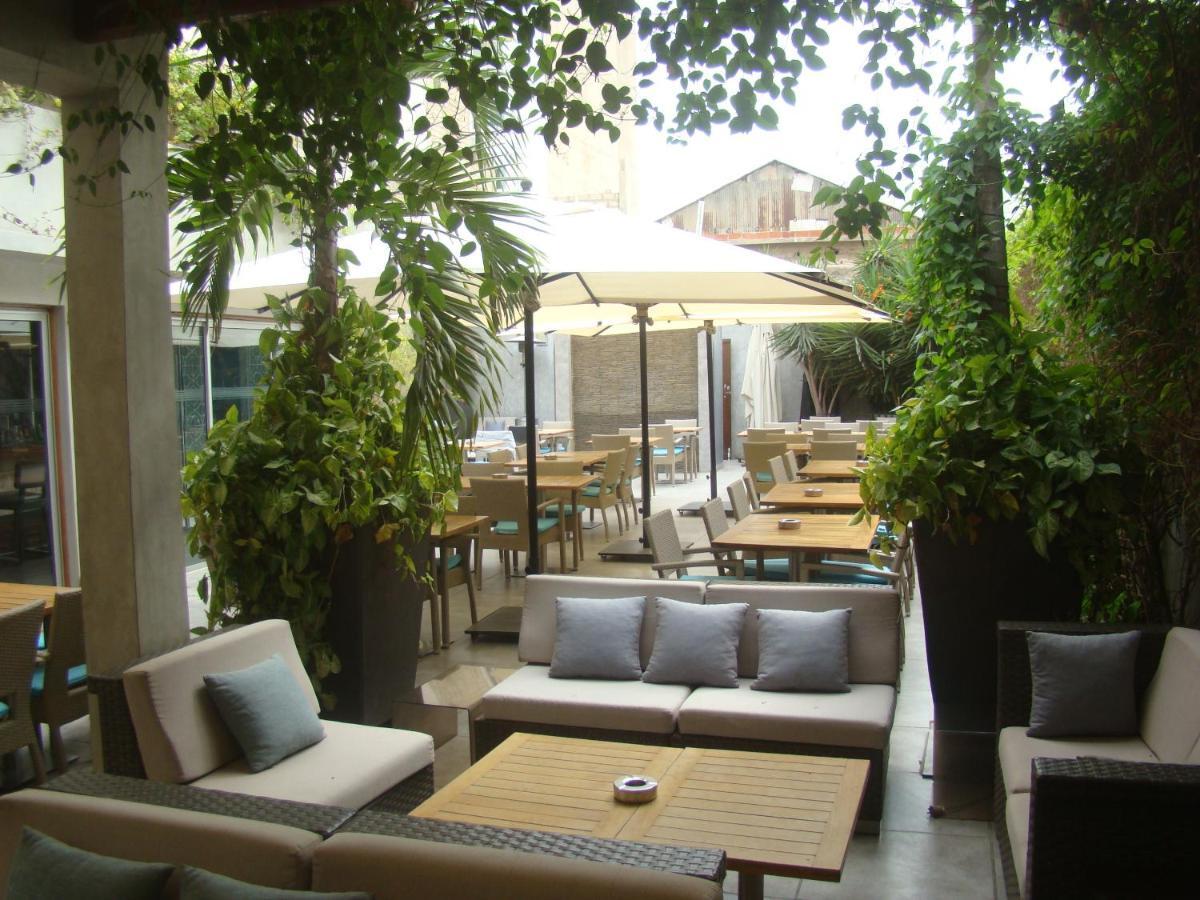 Hôtel&Restaurant Farid Dakar Exterior foto